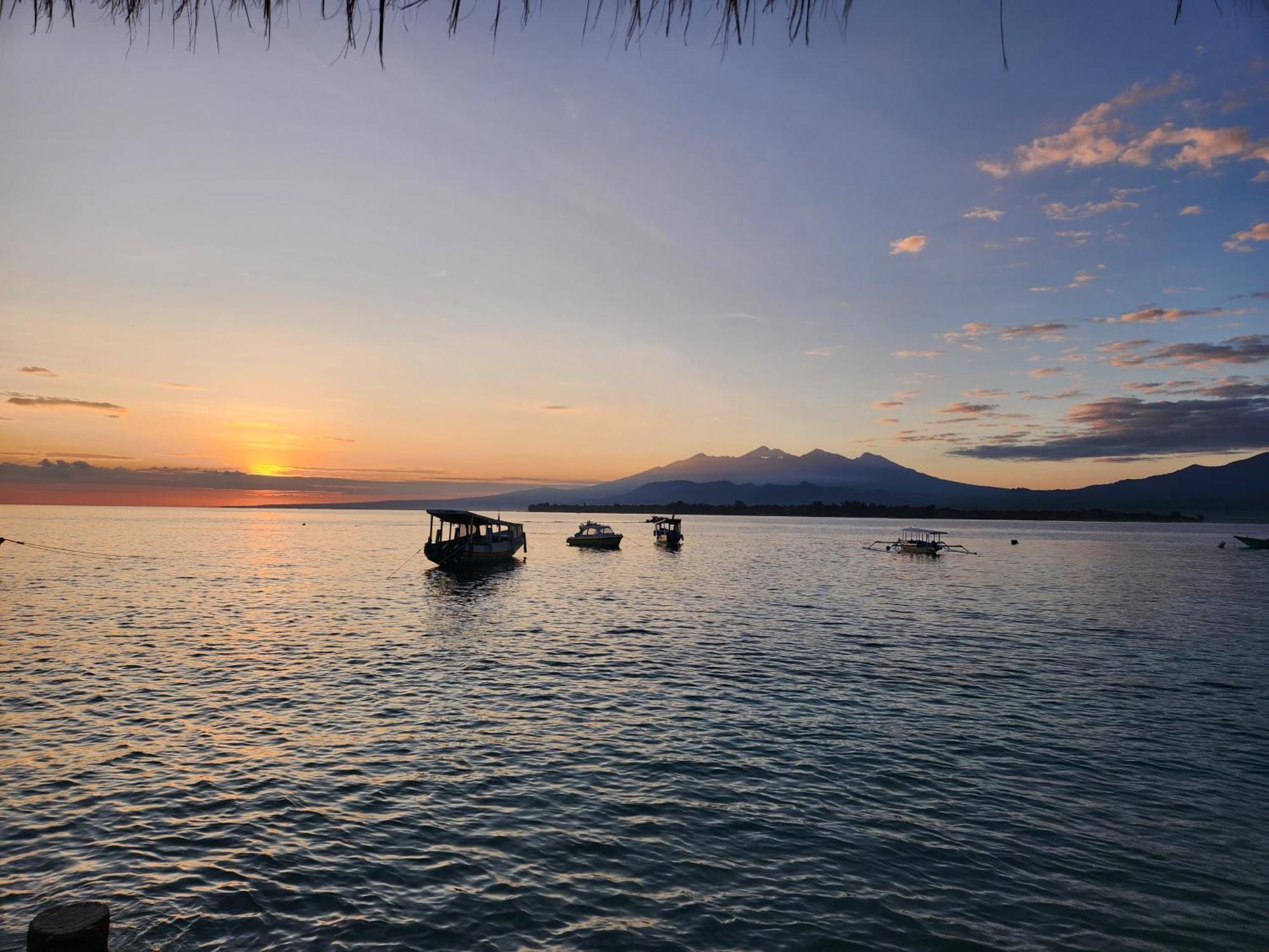 Run Gilis Apartment กิลิเมโน ภายนอก รูปภาพ